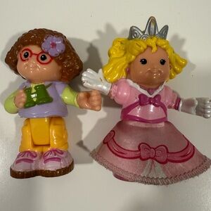 Fisher Price Big Little People Figures Sarah Lynn Maggie